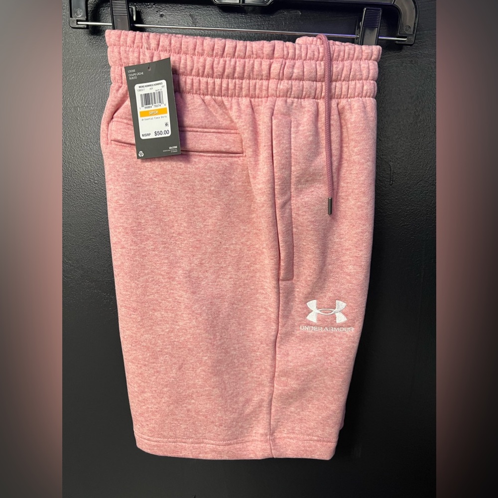 UA Essential Fleece shorts